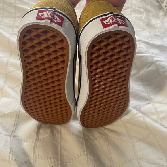 BRAND NEW VANS (Mustard Yellow) - Picture 3 of 4